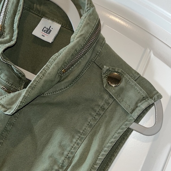 CABI explorer utility vest army green olive green size S
gorpcore outdoorsy - Picture 12 of 12